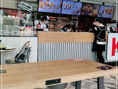 -肯德基(新地中央店)