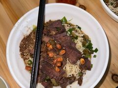 -阿阳牛腩腌面店