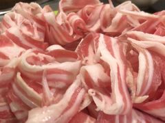 -洞庭洲·防空洞火锅·铜锅涮肉·烧烤(新百广场店)