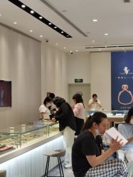 -潮宏基(万象城店)