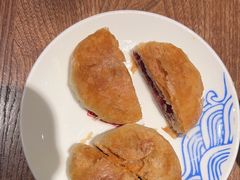 玫瑰鲜花饼-云海肴·汽锅鸡·云南菜(领展购物广场·中关村店)