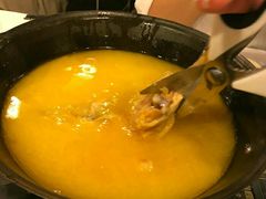 -鲜入围煮花胶鸡海鲜火锅