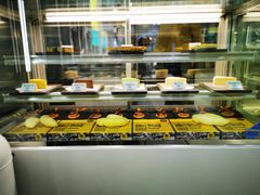 面包甜点陈列柜-猫王榴莲世家(三里屯SOHO商场店)