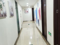 -瑞尔齿科(东方广场诊所)