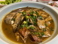 红烧杂鱼-小厨师·二十年沈家门小海鲜(百井坊巷店)