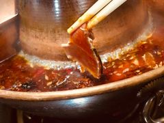 -果松木炭酸菜铜火锅·外婆参鸡汤