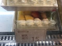 鲜乳魔方-昆明冠生园·蛋糕·面包(南强街店)