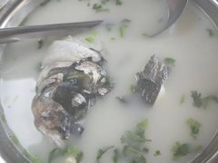 -雪湖煜辰鱼头老店(雪野湖店)