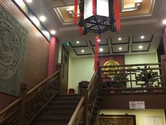 -梅龙镇酒家(南京西路总店)