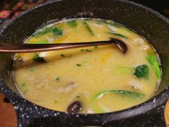 -云海肴·汽锅鸡·云南菜(天山百盛优客店)