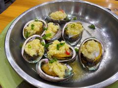 蒜蓉蒸鲍鱼-贞姨美食·老字号海鲜大排档