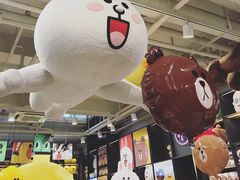 -LINE FRIENDS Garosu-gil Flagship Store