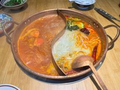 酸辣锅底-洱火云南酸菜牛肉火锅(石景山当代商城店)