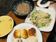 -舒蔡记生煎菜饭(云南中路店)