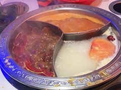 -钢管厂五区小郡肝串串香火锅(人民广场店)