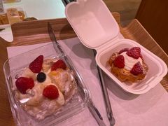 -巴黎贝甜(大宁国际商业广场店)