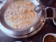 -老来福·非遗酸汤兔(凯旋路店)