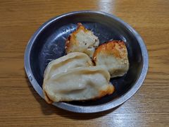 -黄阿姨锅贴大王(万航渡路店)
