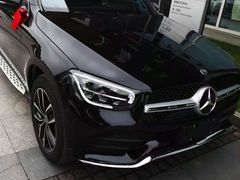 -上海星瀚奔驰4S店(红柳路店)