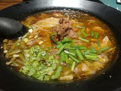 -八月美食小馆(银泰城总店)