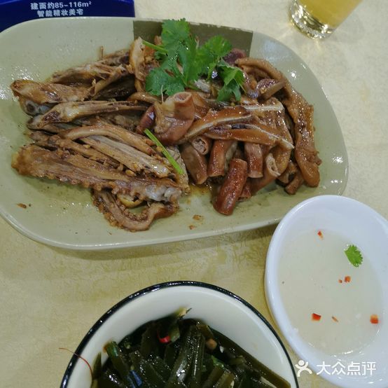 潮煌海鲜砂锅粥(清远分店)