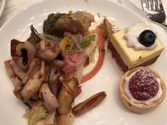 -上海滴水湖皇冠假日酒店