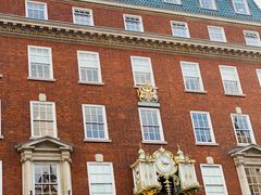 -The Diamond Jubilee Tea Salon at Fortnum & Mason