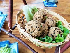 -包整·丝娃娃(一览甲秀楼风景店)