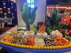 -广州万富希尔顿酒店·感趣自助餐厅·金秋蟹宴生蚝海鲜刺身烧烤