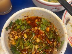-牛华周记麻辣烫起源店