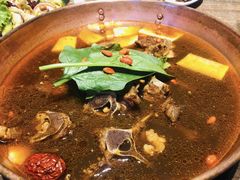 老北京羊蝎子锅-亿百顺红焖羊排小馆(总店)