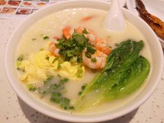 鲜凤尾虾炒滑蛋鱼汤米线-新宝餐厅(流塘店)