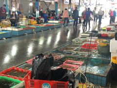 -霞涌市场海鲜摆卖区