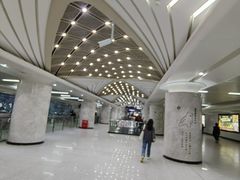 -螃蟹岬(地铁站)