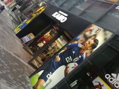 -サッカーショップKAMO(心斎橋店)