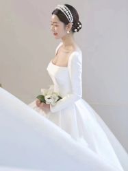 -Lady  Jane高端婚纱礼服馆