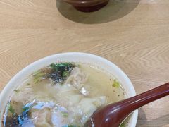 -三好食堂(煎饺·馄饨·肉饼米线·盛世广场店)