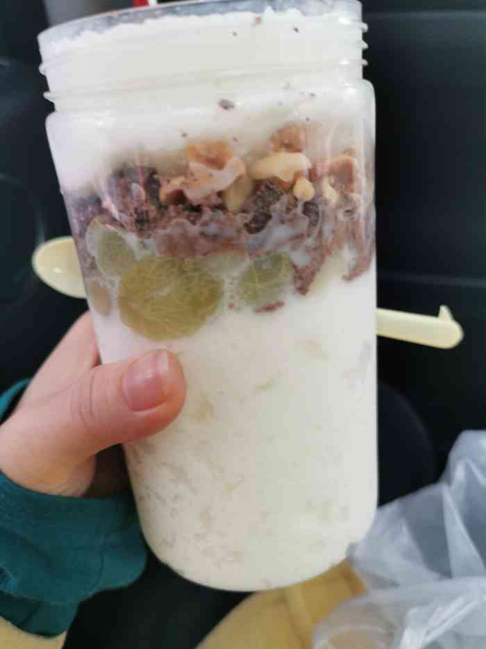 苏记奶酪(2中店)-"顶着热浪,骑着小三轮,听着后海大鲨鱼的猛.