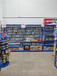 -逝水玩具折扣店