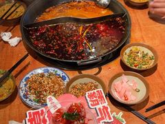 -周小明火锅(黑金冠社区店)