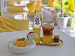 平平无奇的蛋糕卷-五进制 Coffee Shop