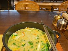 -银米·云南传统过桥米线(双廊黑金冠店)