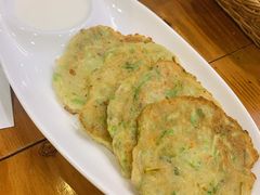 西葫芦饼配酸奶-TUK土耳其餐厅·下午茶(卢湾店)