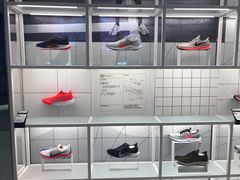 -NIKE品牌体验店(南京东路店)