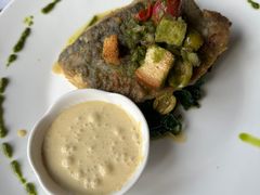 牛油柠檬煎多宝鱼配菠菜-LA MAISON公鸡和龙(蛇口店)