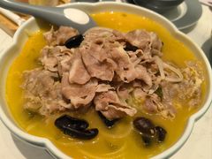 秘制酸汤肥牛-鹿港小镇(悠唐店)