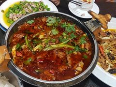 -万重锦·人文川菜馆(骡马市店)