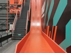 -极限PLAY运动娱乐新世界·团建派对表演休闲馆·室内高空游乐园