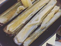 -鲜入围煮花胶鸡海鲜火锅