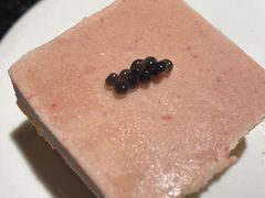 鱼子酱配鹅肝-小运河·公馆(国贸店)